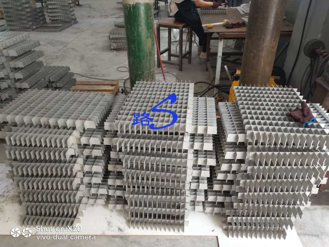 井蓋廠家淺談怎樣解決井蓋積水的問題？