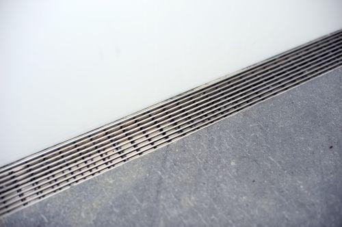 線性排水溝外觀精巧藏於鋪裝適用於步行商業街