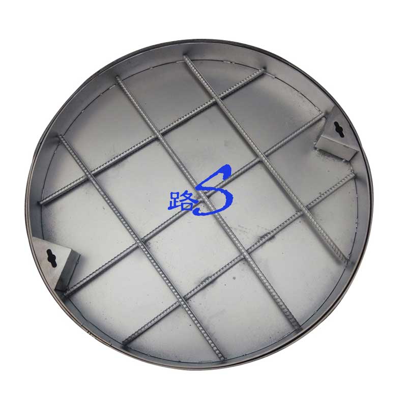井蓋廠家分析井蓋開啟孔的設置問題