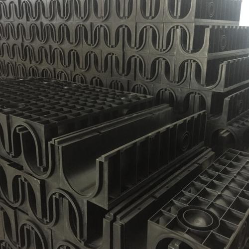 線性排水溝與點式排水溝兩者的不同之處