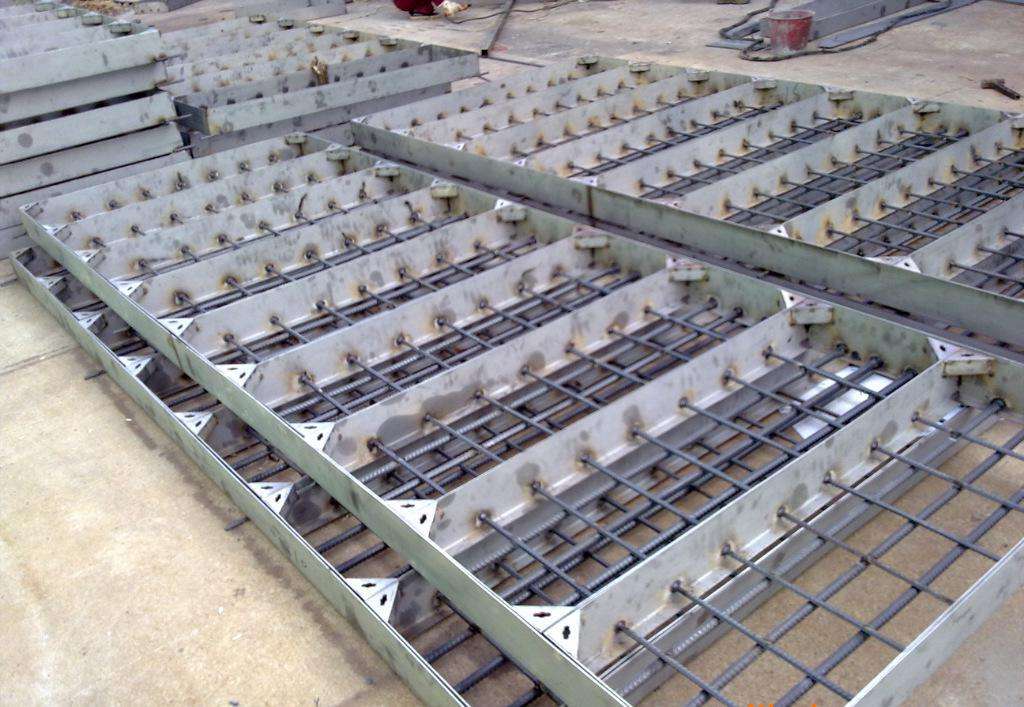 分析不鏽鋼井蓋的性能特點