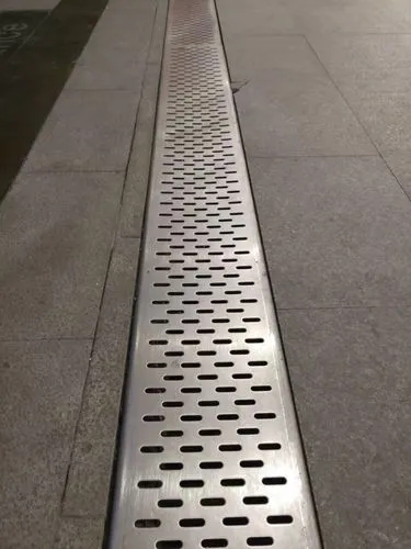 如何能降低成品排水溝的清淤成本？